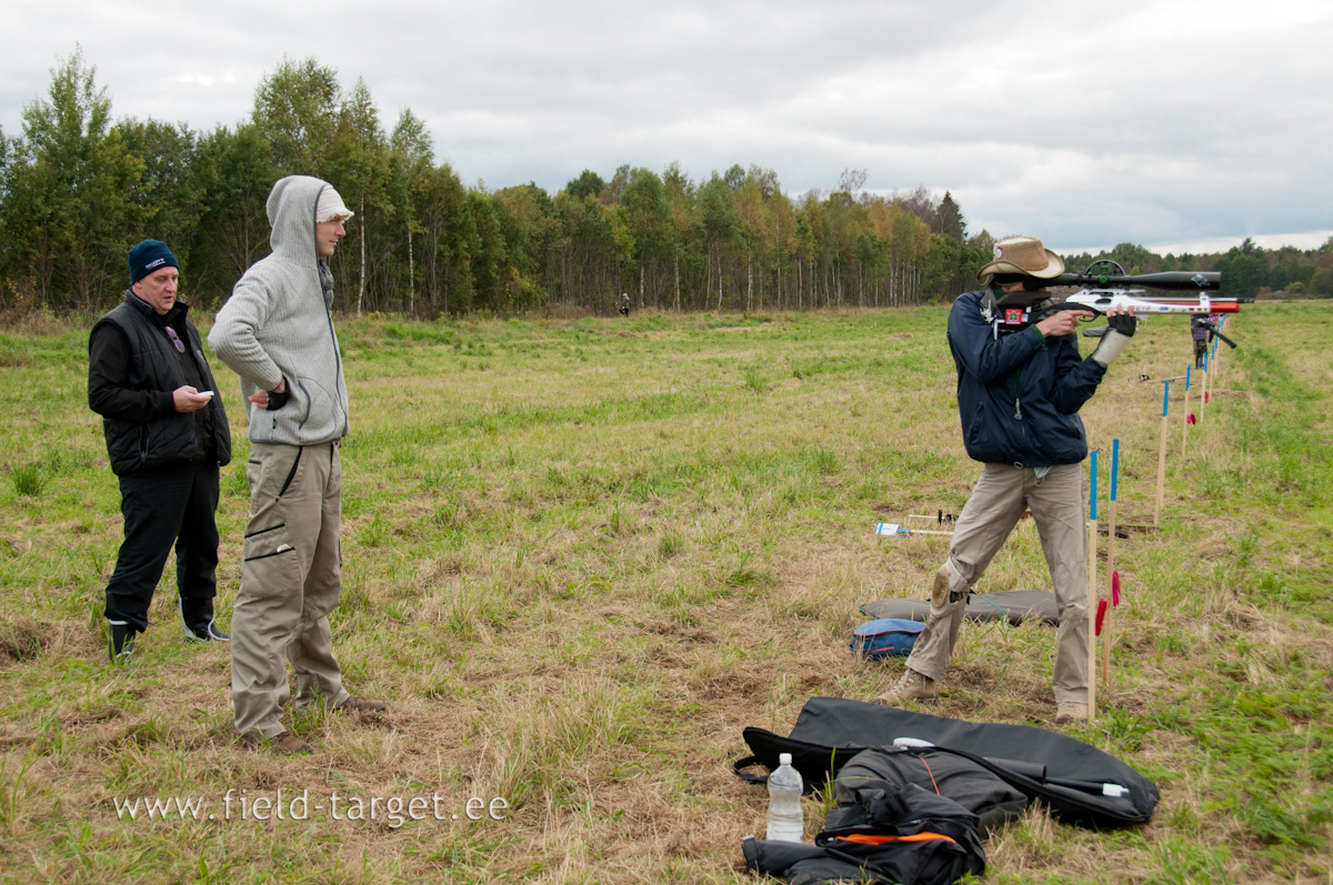 0140   Pusti 2 min Romi saab uhele pihta